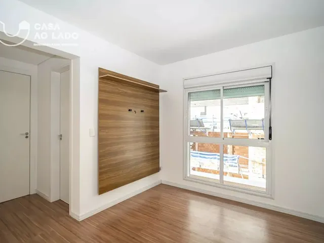 Apartamento 2 quartos e 2 banheiros, para alugar, no bairro Centro em Curitiba