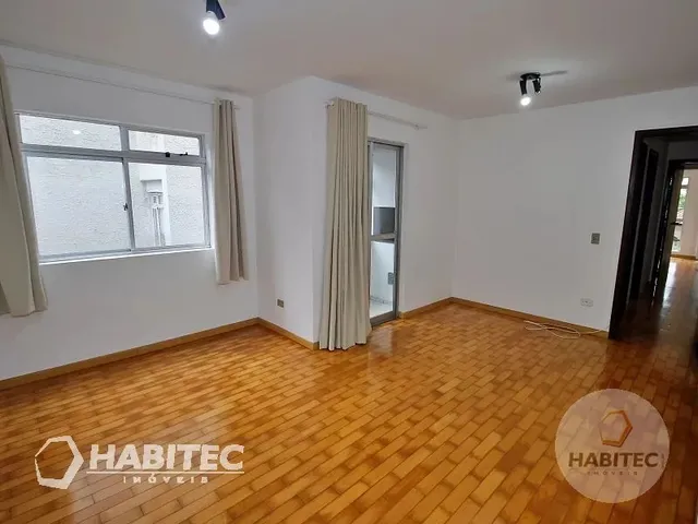 Apartamento 2 quartos e 2 banheiros, para alugar, no bairro Cristo Rei em Curitiba