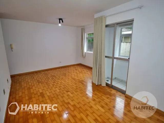 Apartamento 2 quartos e 2 banheiros, para alugar, no bairro Cristo Rei em Curitiba