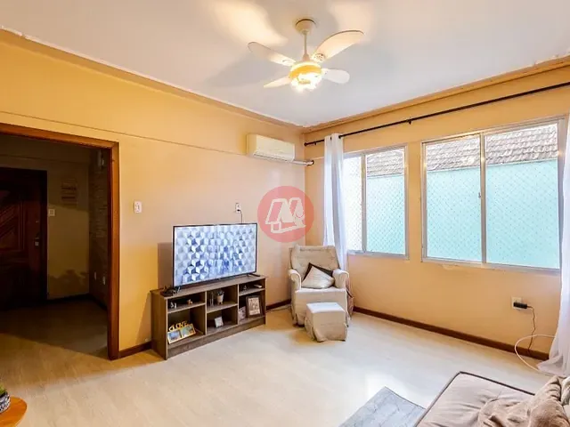 Apartamento com 93m² 3 quartos e 1 banheiro, à venda, no bairro Cidade Baixa em Porto Alegre