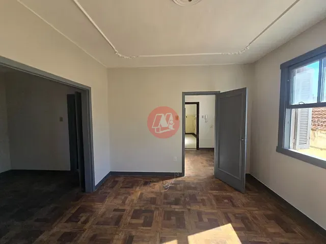 Apartamento 2 quartos e 1 banheiro, para alugar, no bairro Santa Cecília em Porto Alegre