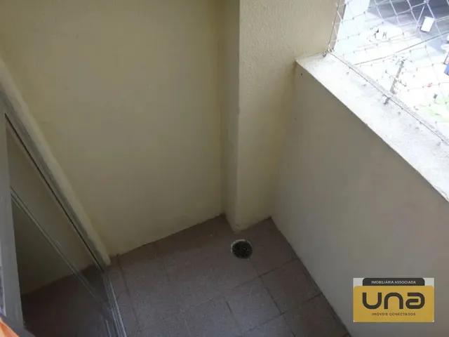 Apartamento 2 quartos e 1 banheiro, para alugar, no bairro BIGORRILHO em Curitiba