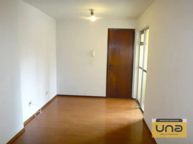 Apartamento 2 quartos e 1 banheiro, para alugar, no bairro BIGORRILHO em Curitiba