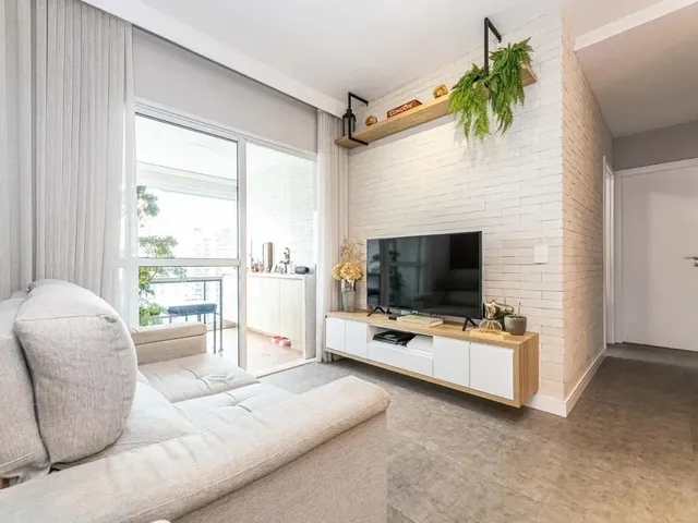 Apartamento 2 quartos e 1 banheiro, à venda, no bairro Campo Comprido em Curitiba