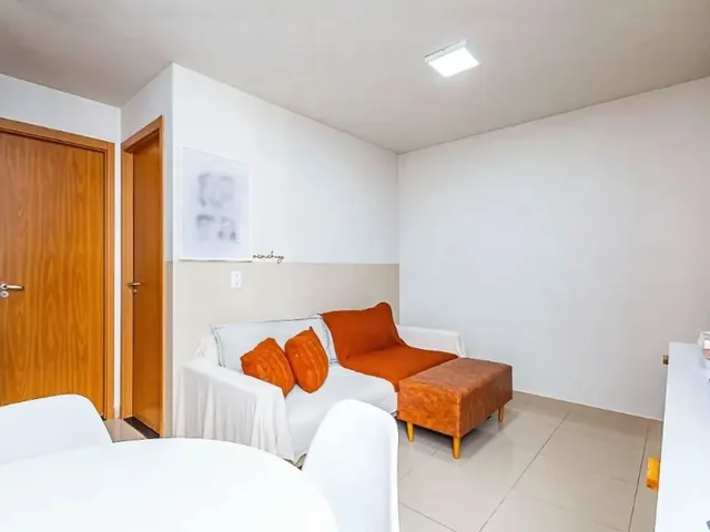 Apartamento 2 quartos e 1 banheiro, à venda, no bairro Pinheirinho em Curitiba