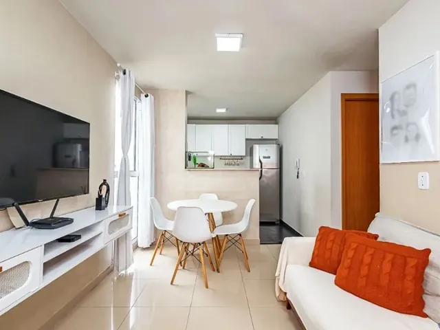 Apartamento 2 quartos e 1 banheiro, à venda, no bairro Pinheirinho em Curitiba
