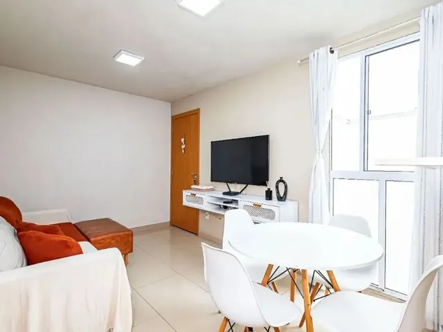 Apartamento 2 quartos e 1 banheiro, à venda, no bairro Pinheirinho em Curitiba