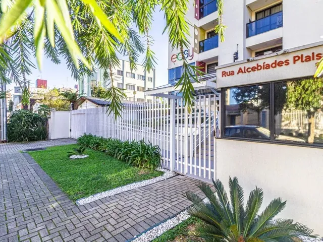 Apartamento 1 quarto e 1 banheiro, à venda, no bairro Água Verde em Curitiba