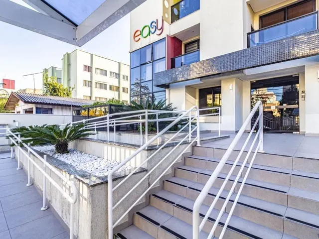 Apartamento 1 quarto e 1 banheiro, à venda, no bairro Água Verde em Curitiba