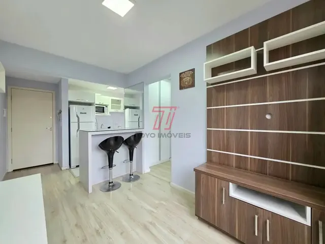 Apartamento 1 quarto e 1 banheiro, para alugar, no bairro Portão em Curitiba