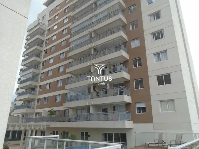 Apartamento 2 quartos e 2 banheiros, para alugar, no bairro Novo Mundo em Curitiba