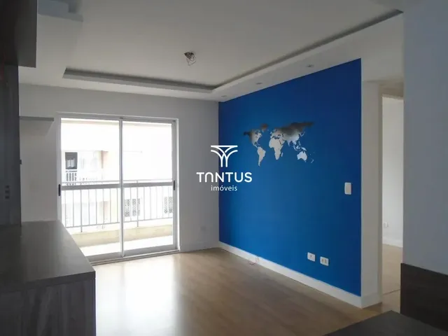 Apartamento 2 quartos e 2 banheiros, para alugar, no bairro Novo Mundo em Curitiba