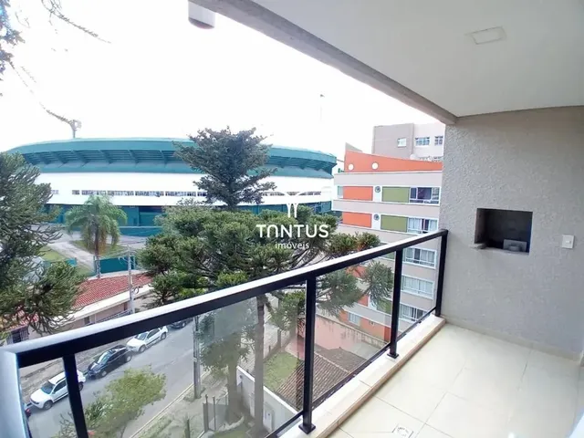 Apartamento 2 quartos e 1 banheiro, para alugar, no bairro Alto da Glória em Curitiba