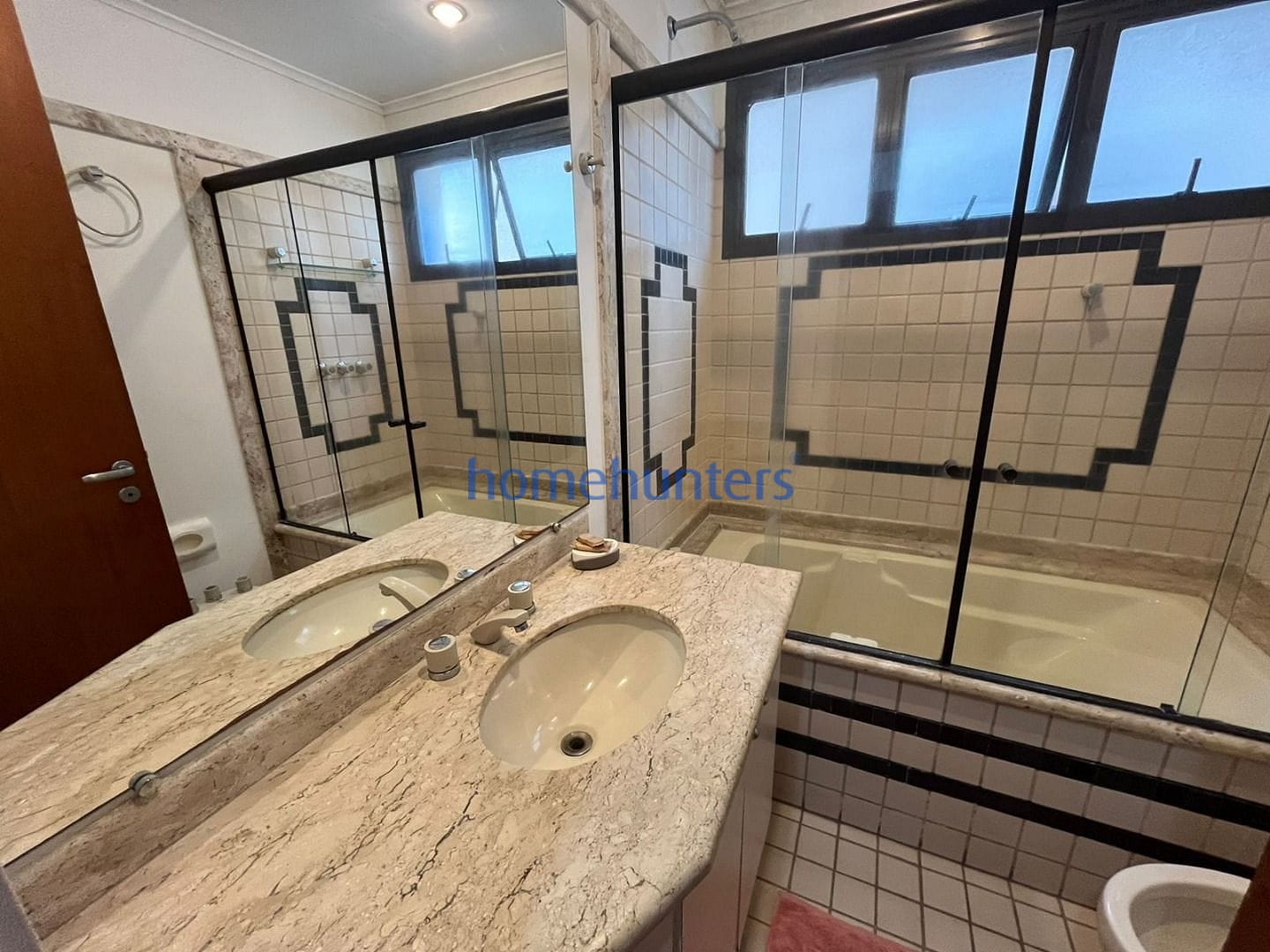Apartamento para alugar com 1 quarto, 70m² - Foto 15