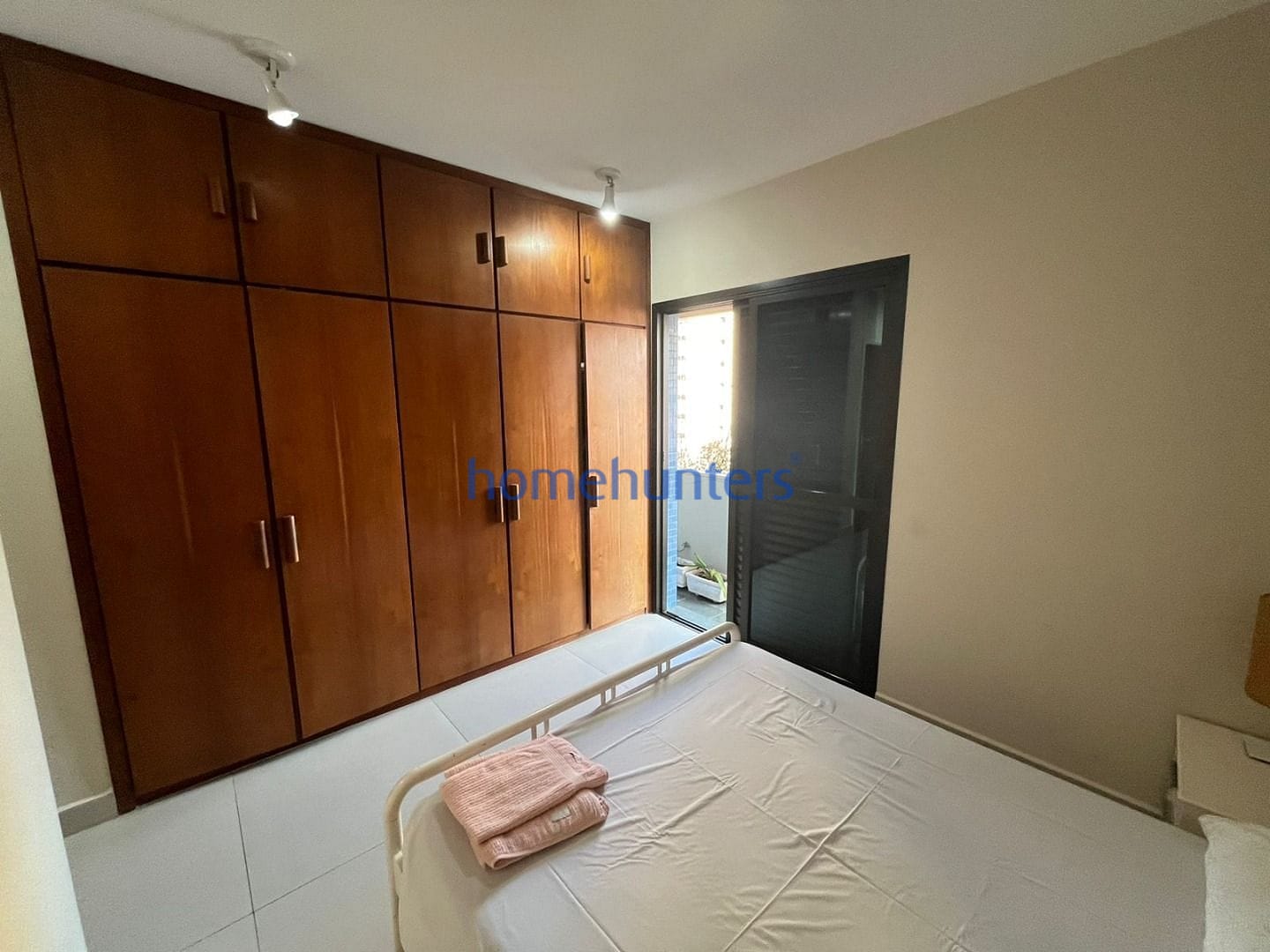Apartamento para alugar com 1 quarto, 70m² - Foto 14