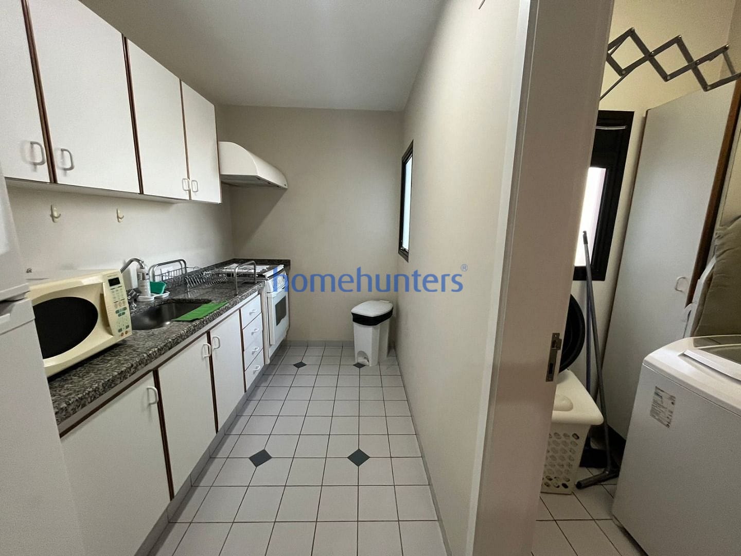 Apartamento para alugar com 1 quarto, 70m² - Foto 9
