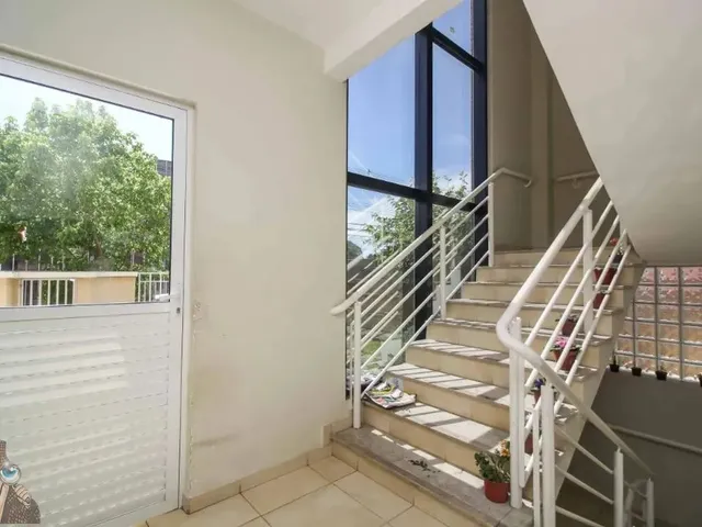 Apartamento 1 quarto e 1 banheiro, para alugar, no bairro Centro Cívico em Curitiba