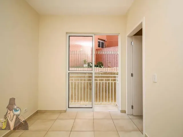Apartamento 1 quarto e 1 banheiro, para alugar, no bairro Centro Cívico em Curitiba
