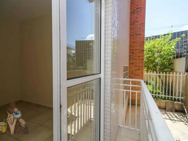 Apartamento 1 quarto e 1 banheiro, para alugar, no bairro Centro Cívico em Curitiba