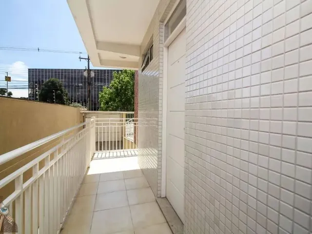 Apartamento 1 quarto e 1 banheiro, para alugar, no bairro Centro Cívico em Curitiba