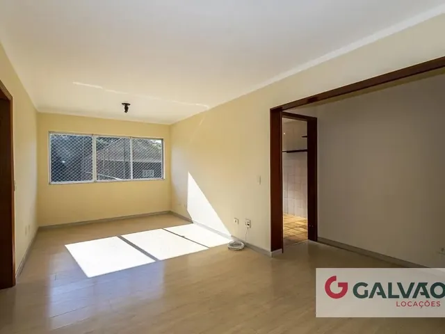 Apartamento 3 quartos e 1 banheiro, para alugar, no bairro Ahú em Curitiba