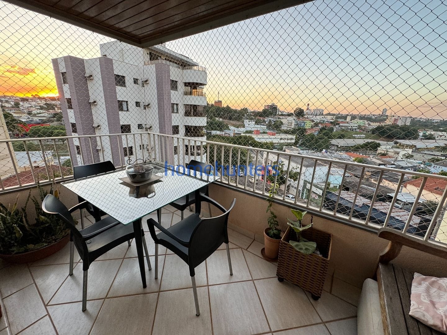 Apartamento à venda com 3 quartos, 210m² - Foto 16