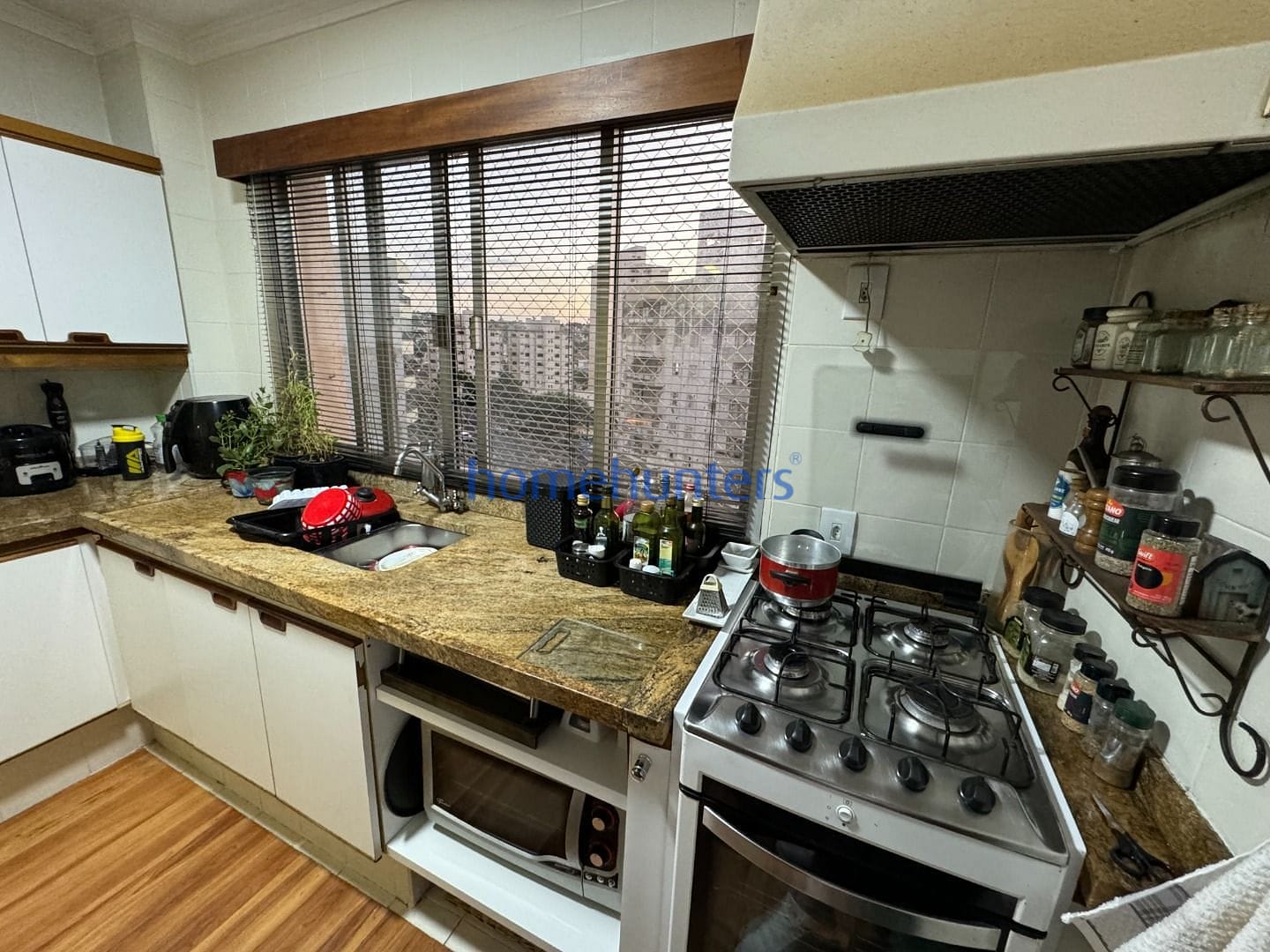 Apartamento à venda com 3 quartos, 210m² - Foto 26