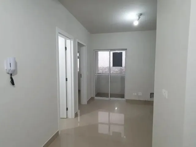 Apartamento 1 quarto e 1 banheiro, para alugar, no bairro Portão em Curitiba
