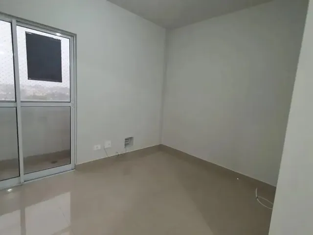 Apartamento 1 quarto e 1 banheiro, para alugar, no bairro Portão em Curitiba