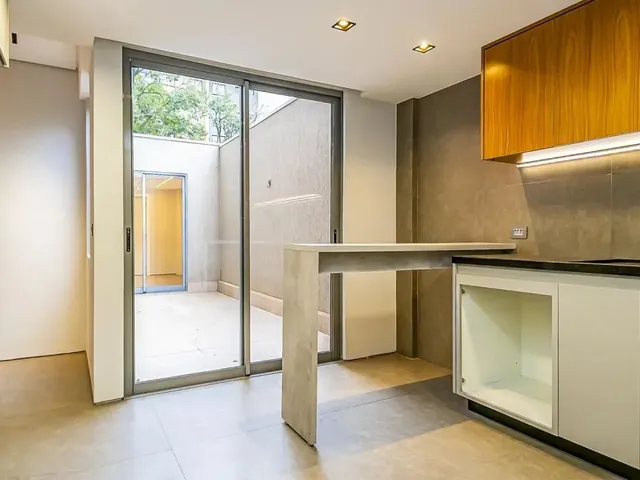 Apartamento à venda, no bairro Água Verde em Curitiba