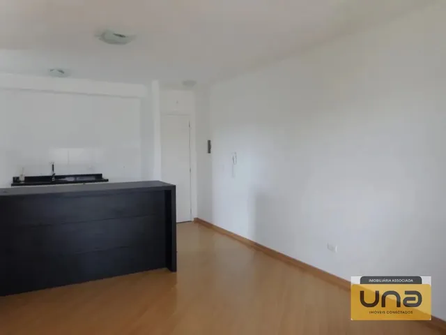 Apartamento 2 quartos e 2 banheiros, para alugar, no bairro CAMPO COMPRIDO em Curitiba