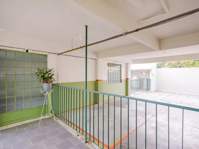 Apartamento 3 quartos e 1 banheiro, para alugar, no bairro Boqueirão em Curitiba