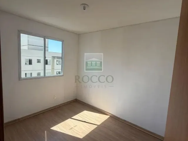 Apartamento 2 quartos e 1 banheiro, para alugar, no bairro Santo Antônio em São José Dos Pinhais