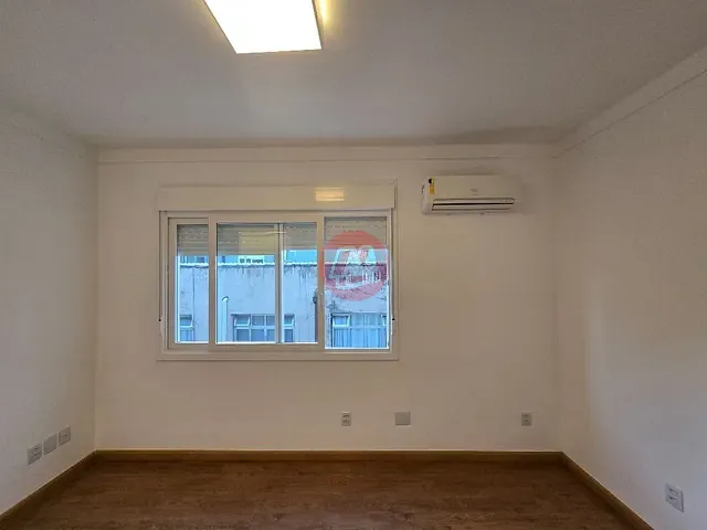 Apartamento 2 quartos e 1 banheiro, para alugar, no bairro Santana em Porto Alegre