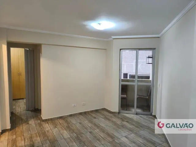 Apartamento 1 quarto e 1 banheiro, para alugar, no bairro Bigorrilho em Curitiba