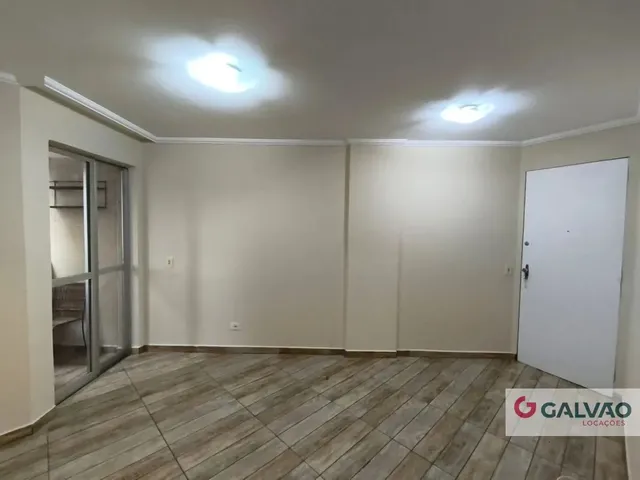 Apartamento 1 quarto e 1 banheiro, para alugar, no bairro Bigorrilho em Curitiba