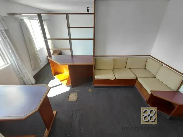 Apartamento 1 quarto e 1 banheiro, para alugar, no bairro Centro em Curitiba