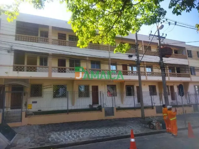 Apartamento 2 quartos e 1 banheiro, para alugar, no bairro ALTO DA RUA XV em Curitiba
