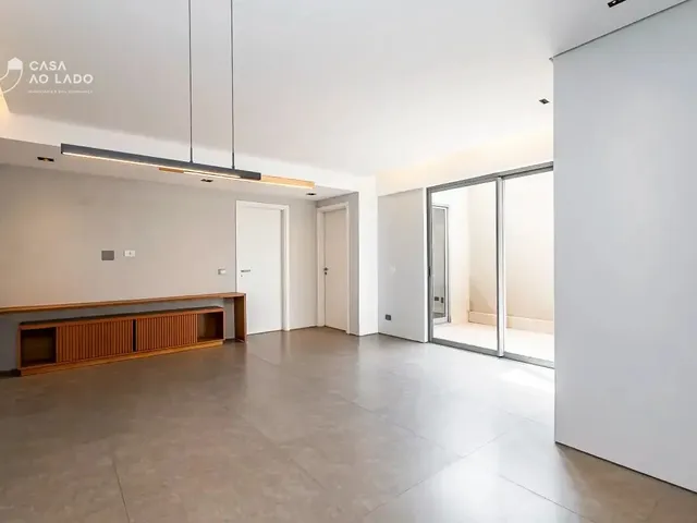 Apartamento 2 quartos e 2 banheiros, à venda, no bairro Água Verde em Curitiba