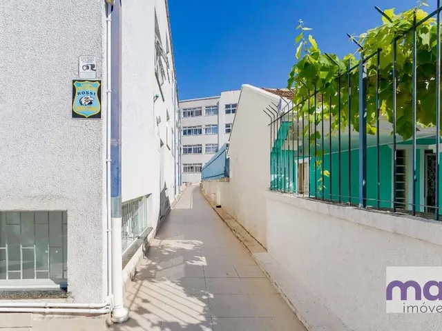 Apartamento 1 quarto e 1 banheiro, para alugar, no bairro Centro em Curitiba