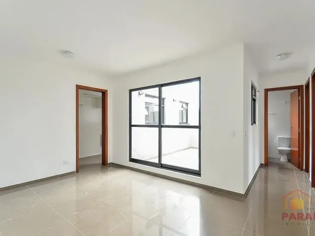 Apartamento 2 quartos e 1 banheiro, para alugar, no bairro Santa Quitéria em Curitiba