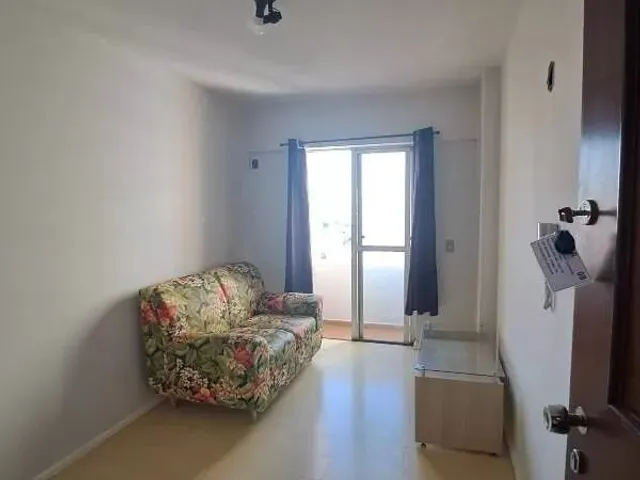 Apartamento com 40m² 1 quarto e 1 banheiro, para alugar, no bairro Centro em Curitiba