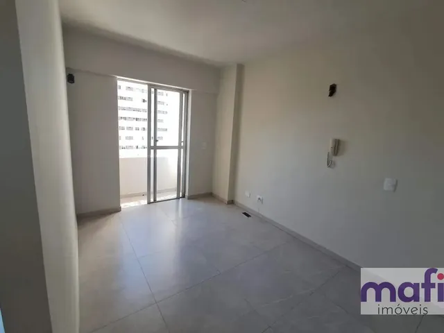 Apartamento com 40m² 1 quarto e 1 banheiro, para alugar, no bairro Centro em Curitiba