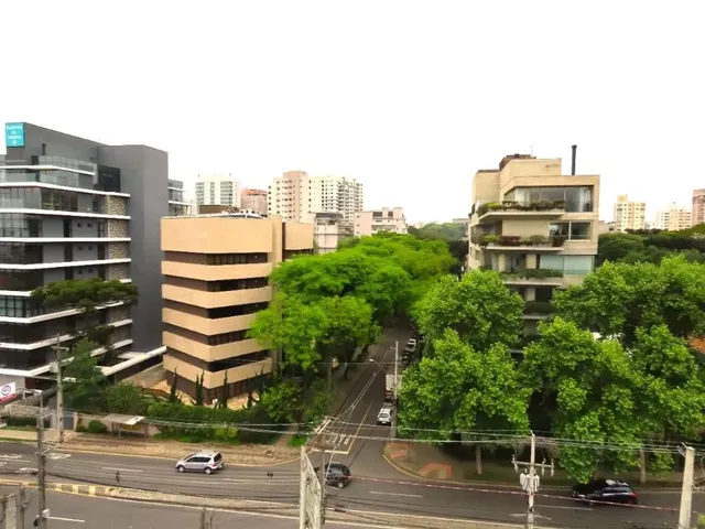 Apartamento 3 quartos e 3 banheiros, à venda, no bairro Cabral em Curitiba