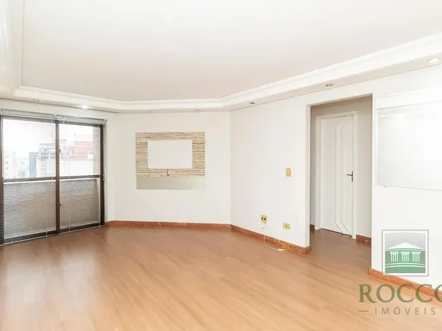 Apartamento 2 quartos e 1 banheiro, para alugar, no bairro Bacacheri em Curitiba