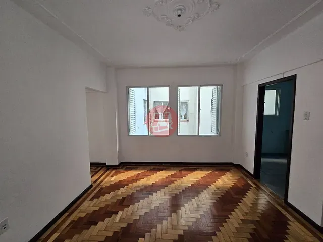 Apartamento 3 quartos e 2 banheiros, para alugar, no bairro Cidade Baixa em Porto Alegre