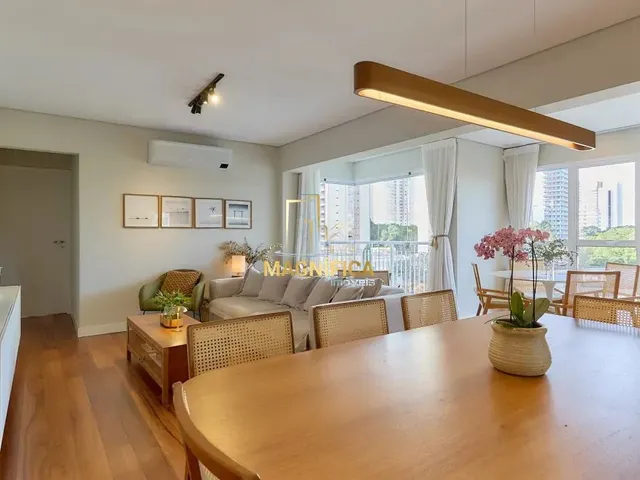 Apartamento 3 quartos e 2 banheiros, à venda, no bairro Campo Comprido em Curitiba