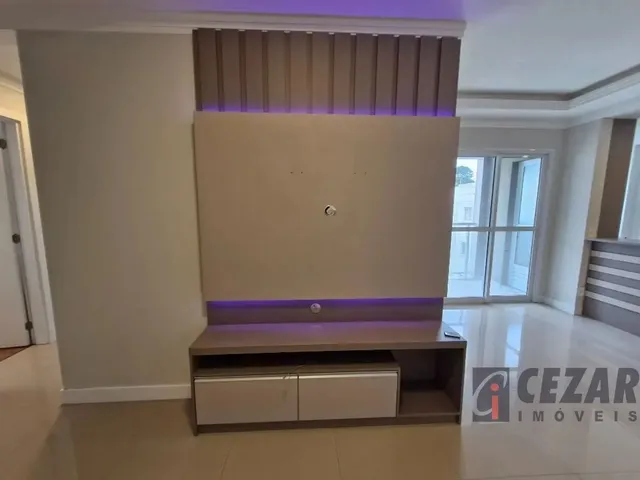 Apartamento 3 quartos e 2 banheiros, para alugar, no bairro Uberaba em Curitiba