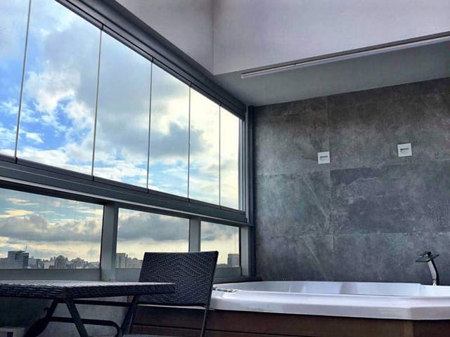 Cobertura / Penthouse com 142m² 2 quartos e 3 banheiros, à venda, no bairro Vila Olímpia em São Paulo