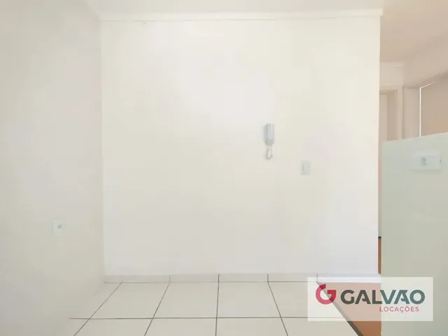 Apartamento 2 quartos e 1 banheiro, para alugar, no bairro Bonfim em Almirante Tamandaré